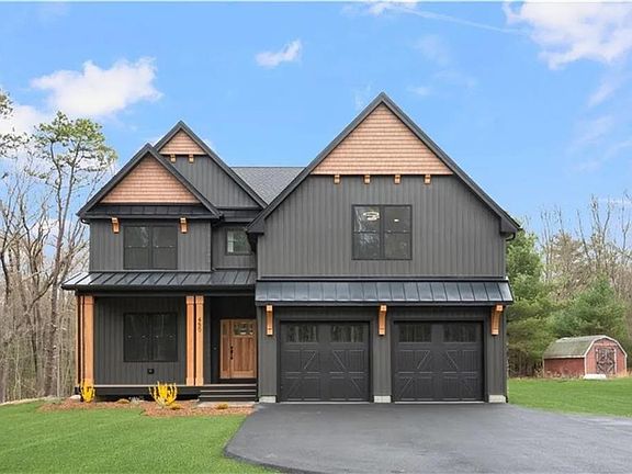 2nd image of 450 Carrs Pond Rd