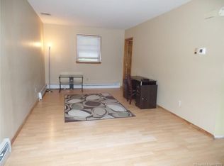 4754 Madison Ave, Trumbull, CT 06611