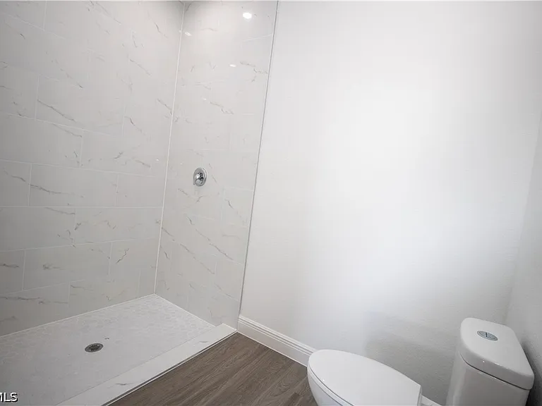 9004 W Justice Cir — Photo 22