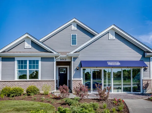 1013 Churchill Dr #5CXX7W, North Aurora, IL 60542