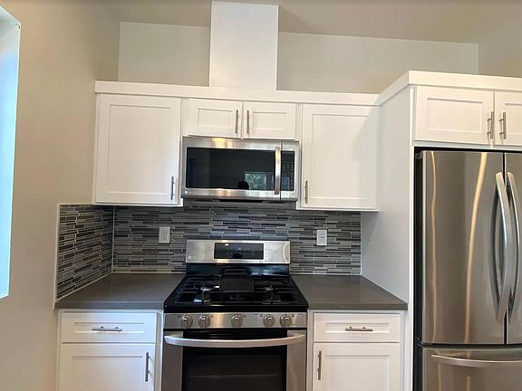 2nd image of 147 Roselake Ave #A