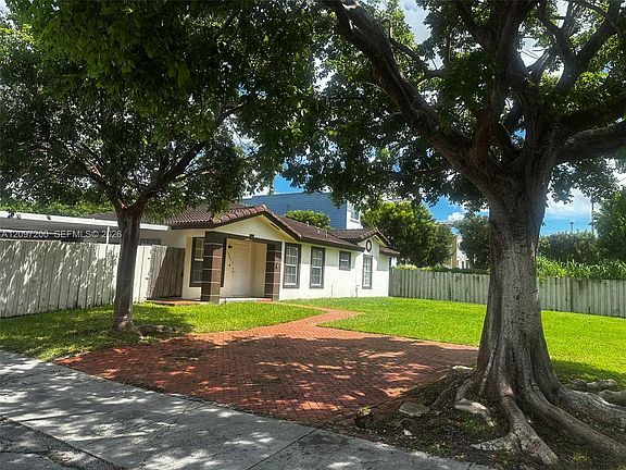2nd image of 13803 SW 256th Ter