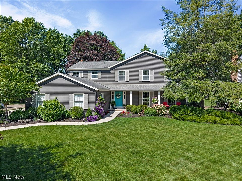 1st image of 560 Marvis Dr