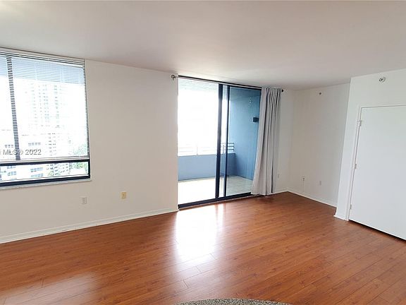 4th image of 1330 West Ave APT 1803