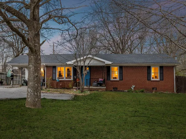 410 Millbrooke Dr, Hopkinsville, KY 42240