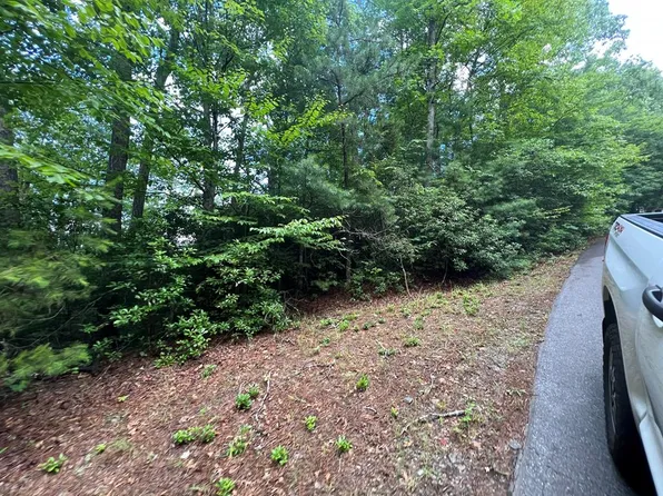 4 Dogwood Ln, Pisgah Forest, NC 28768