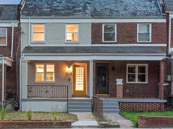 2220 13th St NE, Washington, DC 20018