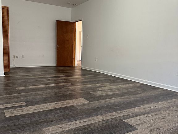 2nd image of 479 Broadway Floor 1