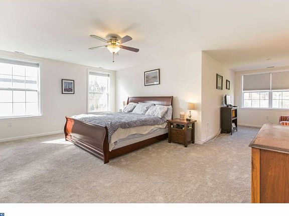 5th image of 4423 Driftwood Dr #102