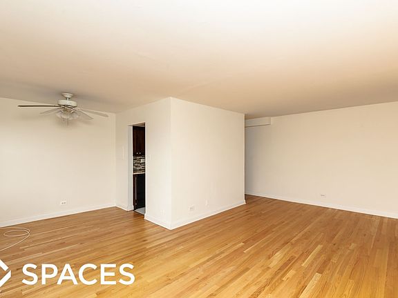 2nd image of 3710 N Pine Grove Ave APT 302