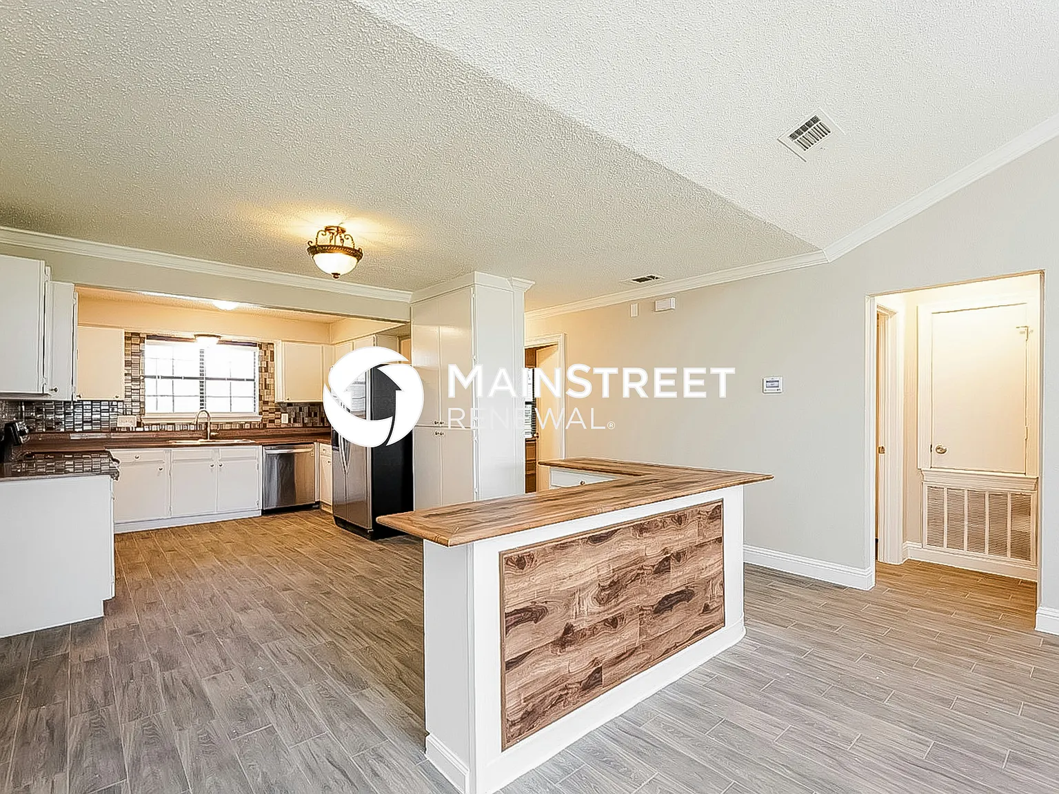 2505 Trenton Dr — Photo 3