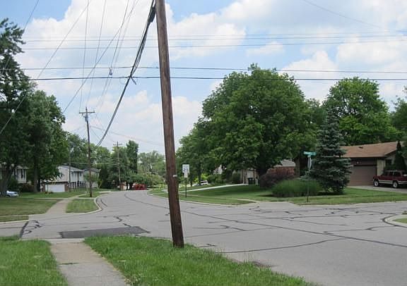 2nd image of 11821 Elkwood Dr