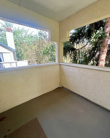 962 E Riverpark Ln — Photo 3