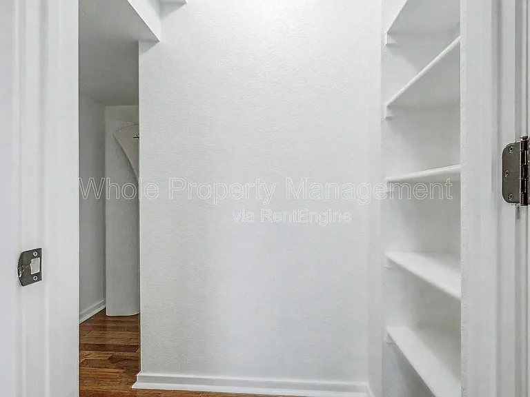 3884 Red Deer Trl — Photo 12