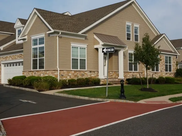 81 Van Cleef Dr, Readington Twp., NJ 08889