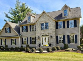 1318 Piper Rd, West Springfield, MA 01089