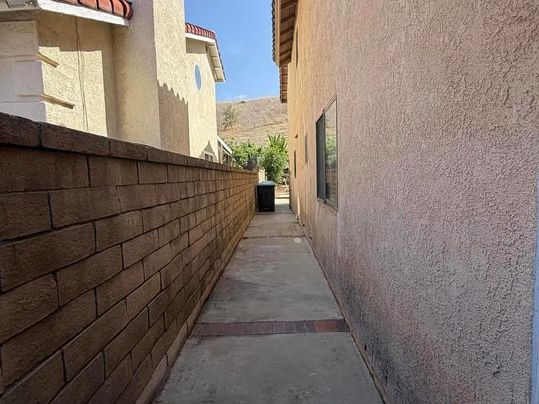 6234 Sunny Meadow Ln — Photo 36