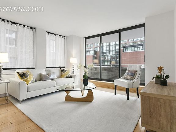 2nd image of 677 Washington St #7E