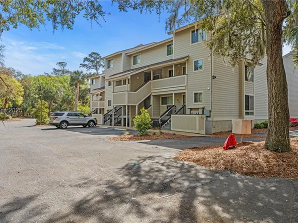9 Tanglewood Dr APT 905, Hilton Head Island, SC 29928