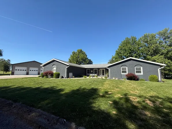 428 Vance Dr, Olney, IL 62450