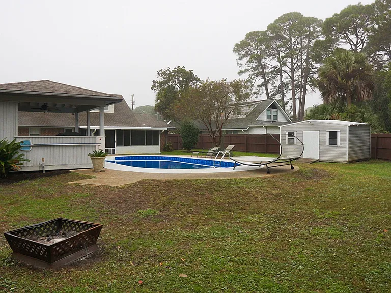 31 Driftwood Ave — Photo 20