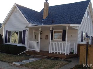 450 Walling Ct, Canton, IL 61520