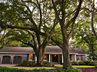 333 Molasses Ln, Mount Pleasant, SC 29464
