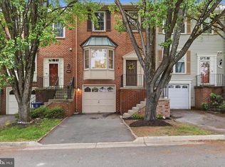 339 Davis Ave SW, Leesburg, VA 20175