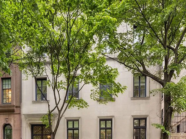 4 E 93rd St, New York, NY 10128
