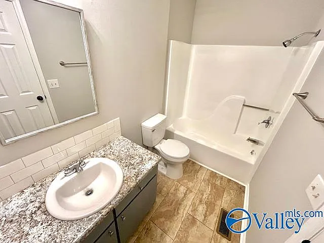 119 Crescent Cir #119 — Photo 20