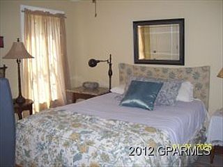 4th image of 2557 River Oak Dr