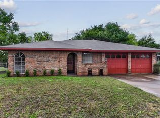 3506 Hillcrest Cir, Bryan, TX 77802