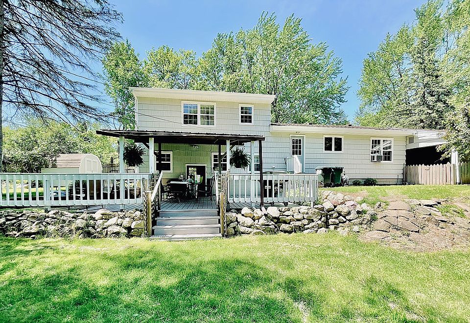 2nd image of 3413 Riverview Dr