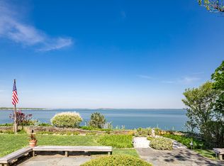 15 Cliff Dr, Sag Harbor, NY 11963