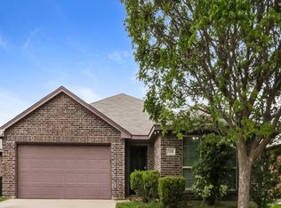 7616 Rainbow Creek Dr, Fort Worth, TX 76123