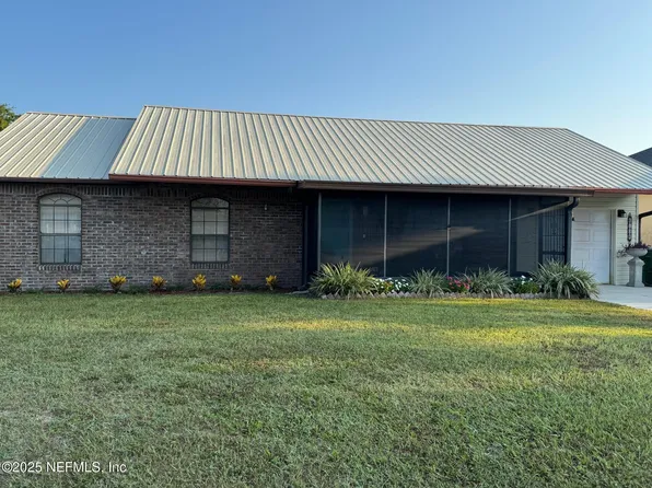 6106 W 3RD Manor, Palatka, FL 32177