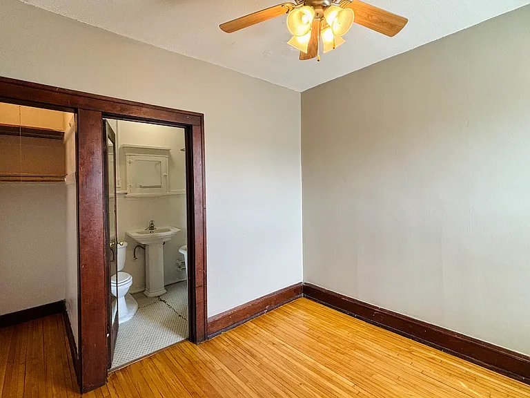 Stevens Square Apartments — Photo 96