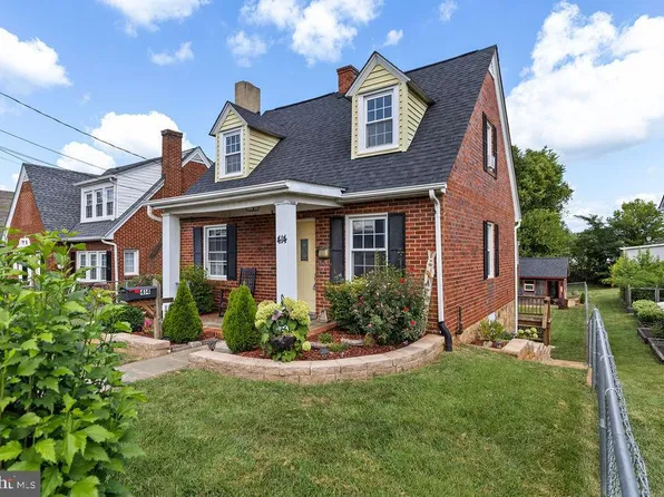 414 E 6th St, Front Royal, VA 22630