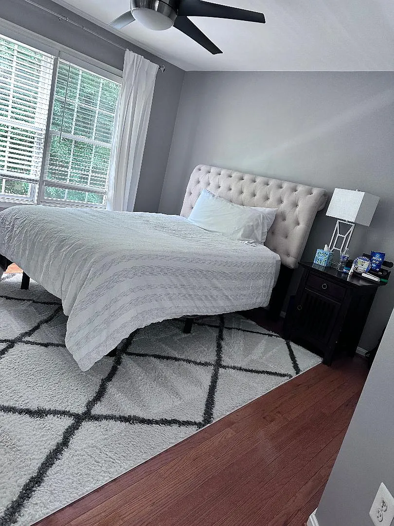 1 bed, 200 sqft, $1,200 — Photo 1
