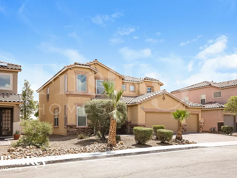 4184 Octans St — Photo 3