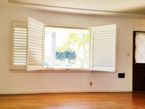 3rd image of 8515 Byers St