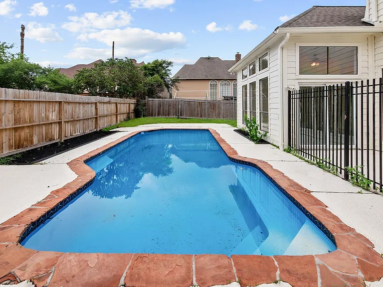 17402 Wilton Park Ct — Photo 45