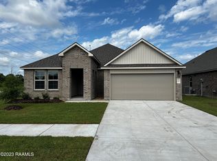 138 Romain Picard Dr, Maurice, LA 70555