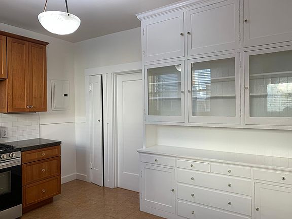 4th image of 287 Sanchez St #2