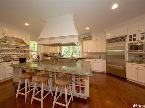 3rd image of 6090 Keeble Ln