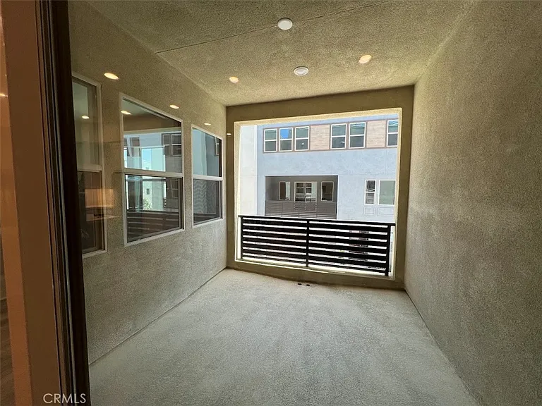 435 Mullberry Pl — Photo 25