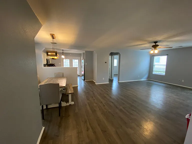 3411 Ashleaf Wls — Photo 2