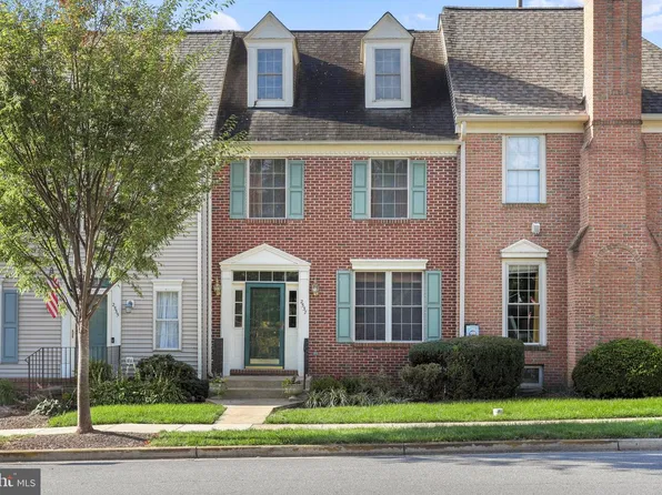 2537 Waterside Dr, Frederick, MD 21701