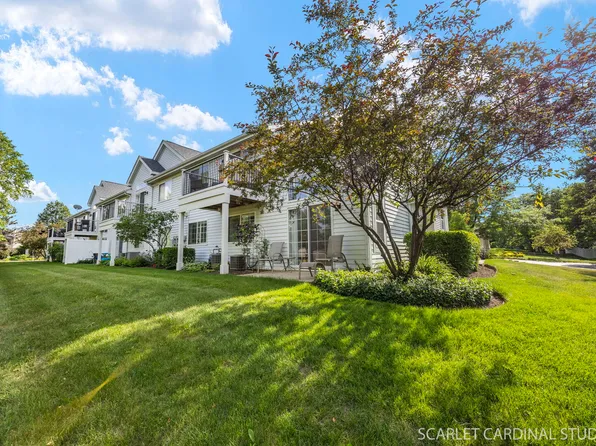 2312 Scott Ln #2312, Aurora, IL 60502