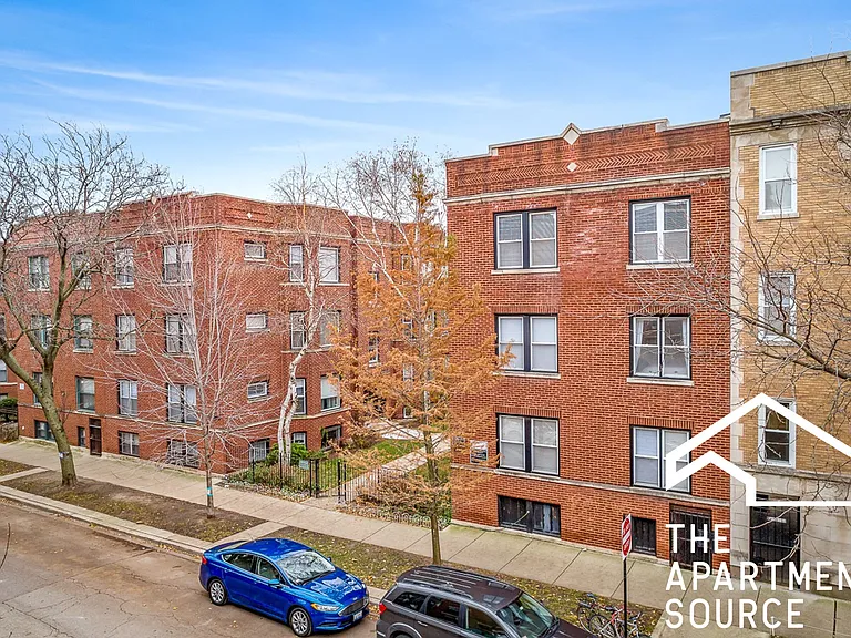 853 W Cornelia Ave #2S — Photo 12